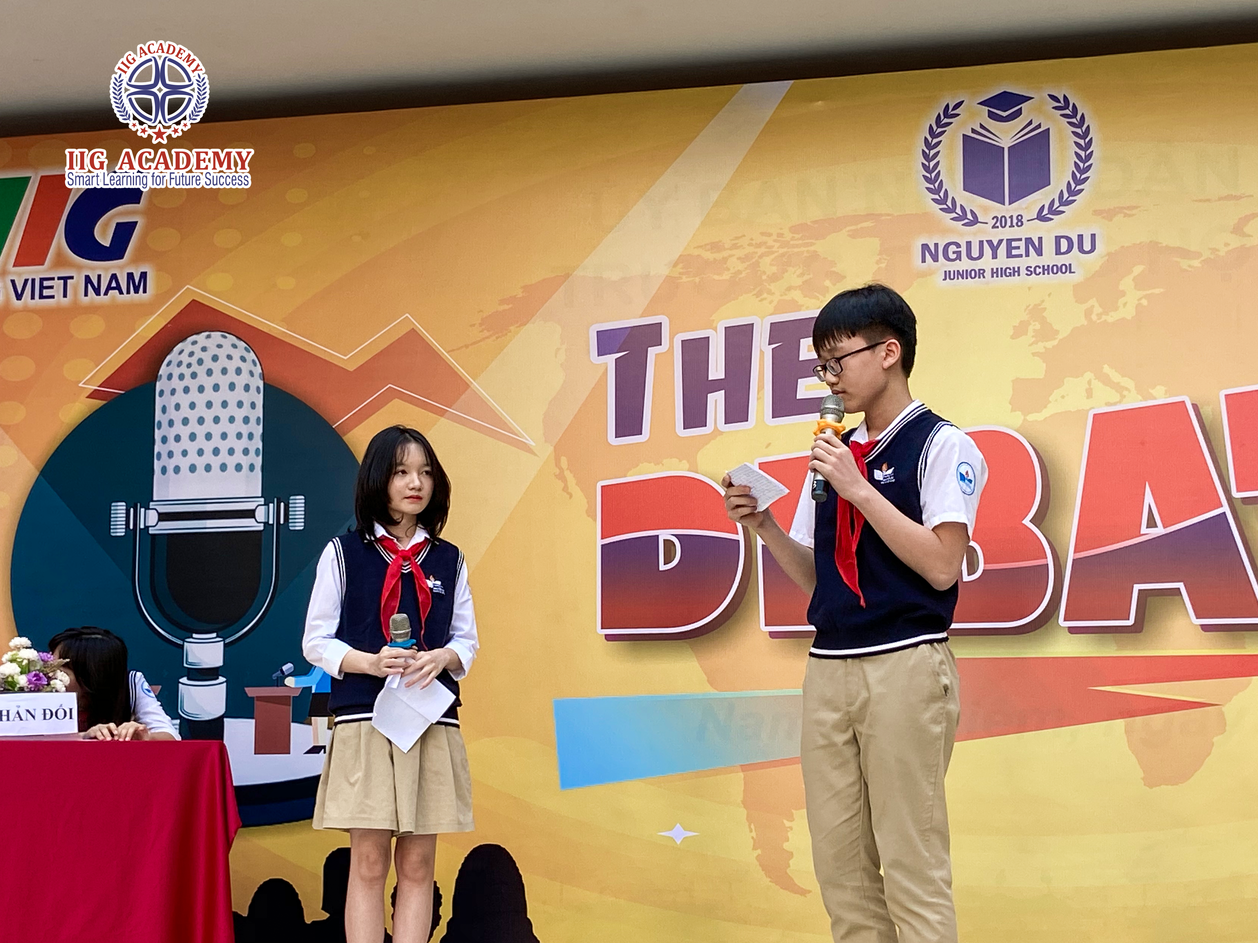 THCS Nguyễn Du – Tổ chức vòng Chung kết The Debate sôi động, gay cấn